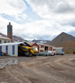 Bás ehf. vélaleiga og steypustöð